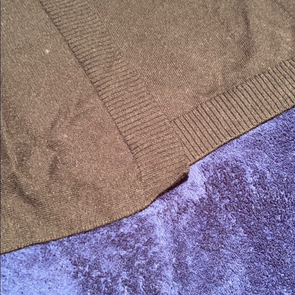 Black offset button sweater - Picture 4 of 4